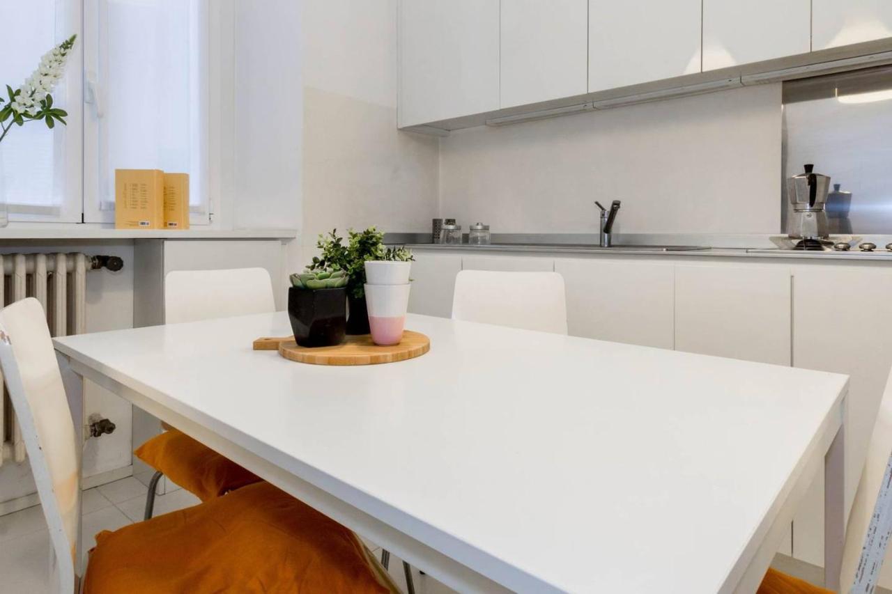 ALTIDO Darsena Apartment Milano Exteriör bild